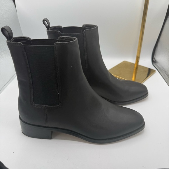 J. Crew Black Chelsea Vegan Leather Block Heel Boots, size 8.5 - Picture 2 of 5